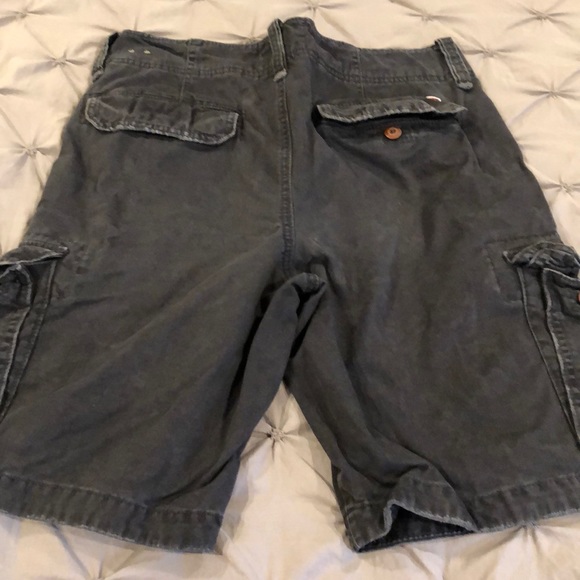 Hollister Cargo Short - Picture 2 of 3